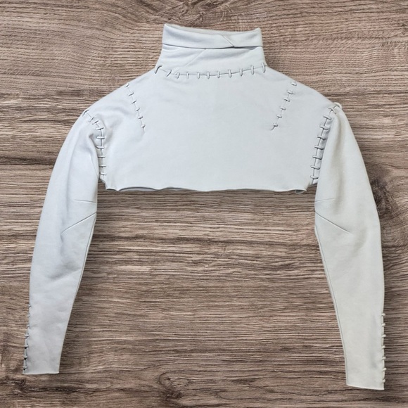 Alo Yoga Splice Long Sleeve Crop Sweatshirt Top Grey Womens Sz M - Picture 9 of 10